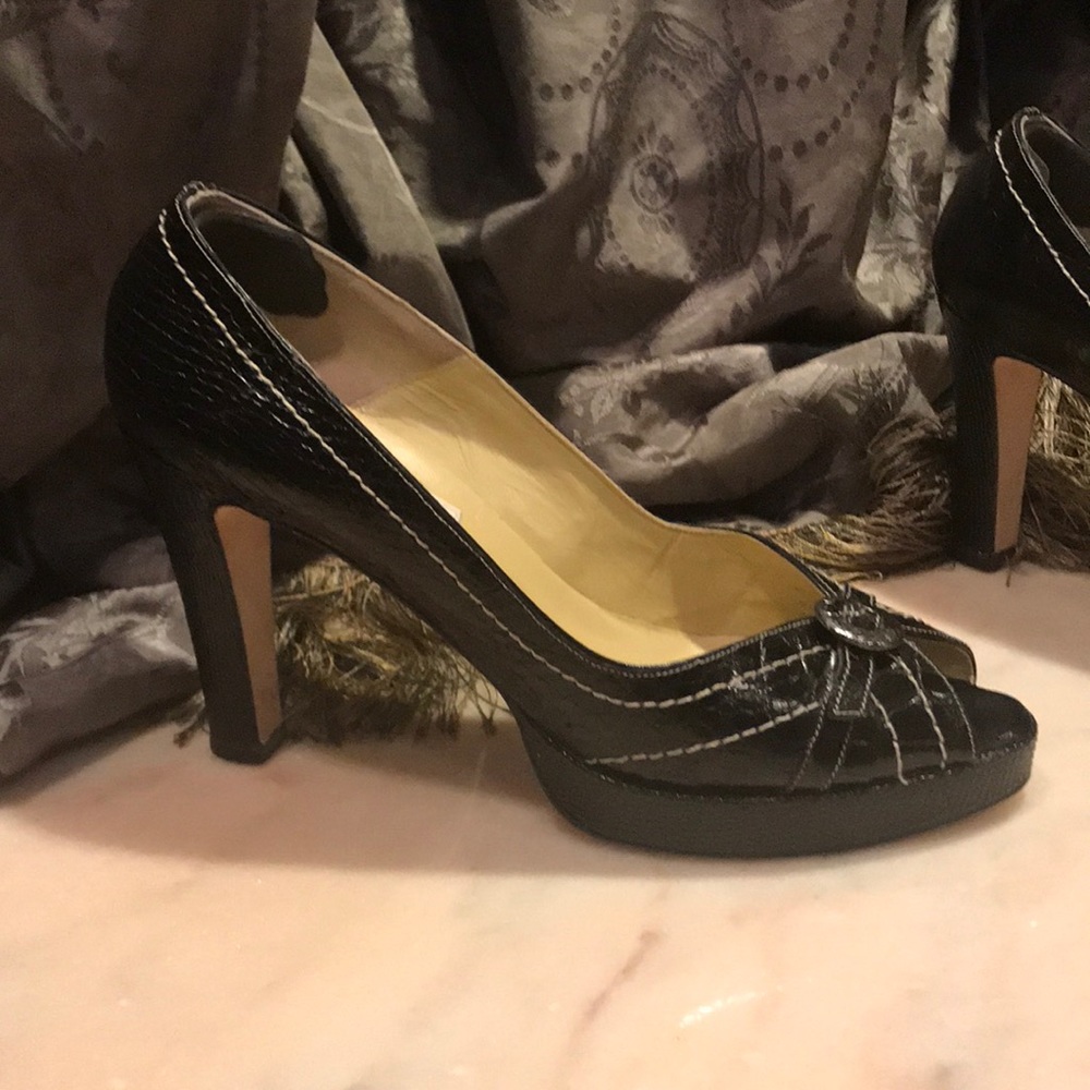 Ladies special platform pump